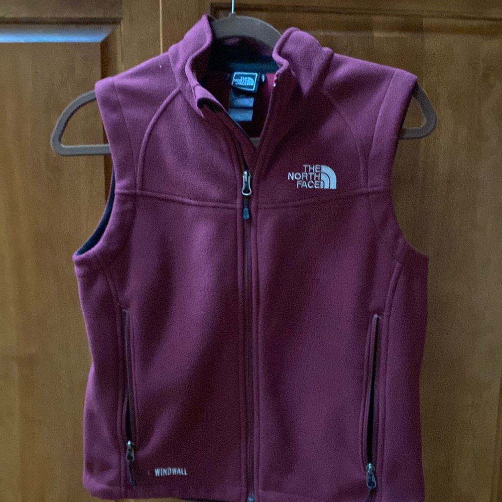 Womens Northface vest